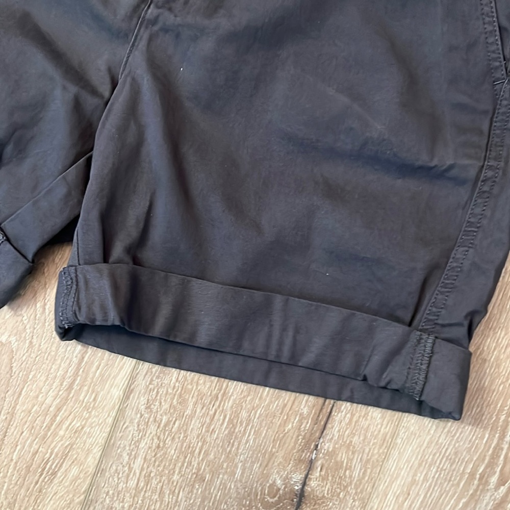Eddie Bauer - NEW dark gray cuff short, Legend wash cotton, dark gray, 10. - Picture 4 of 10